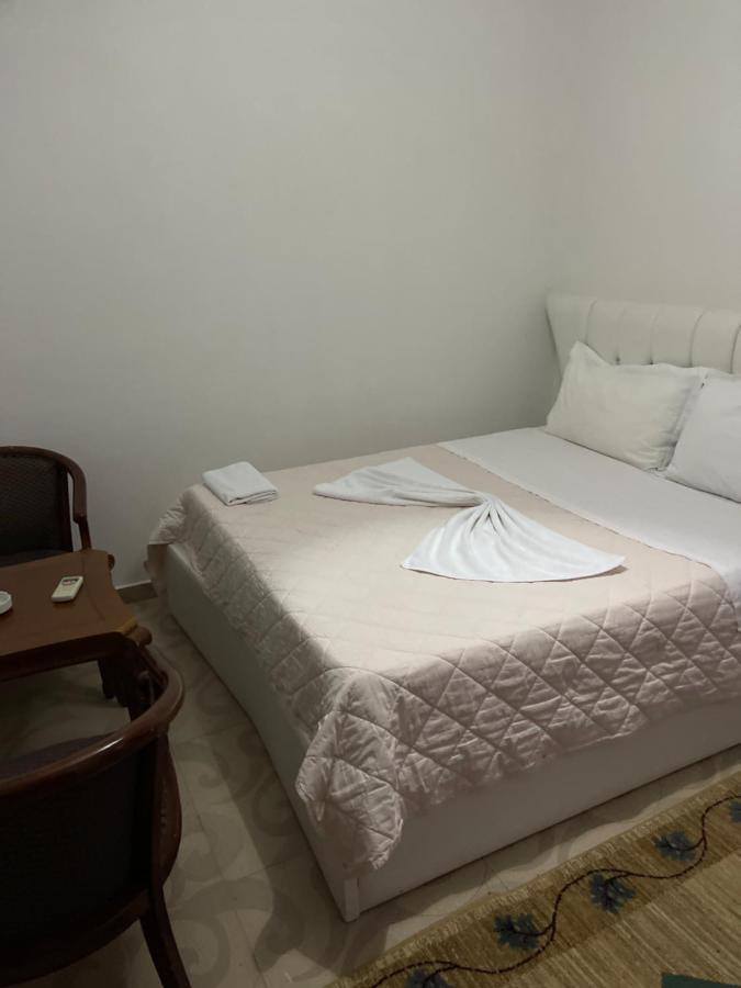 Panorama Rooms Elbasan Luaran gambar